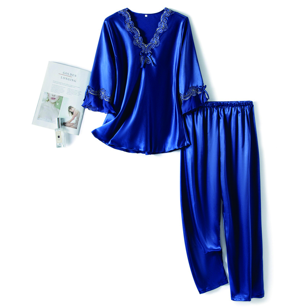 Kvinner og 8217; s Satin Pajama Set